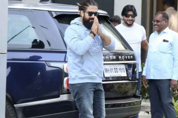 Yash Net Worth In Rupees 2024| Rocking स्टार रॉकी की नेट वर्थ देखिये कितनी है 3 yash net worth in rupees 2024